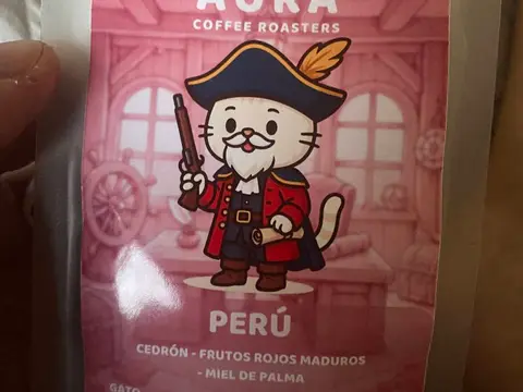 Aura Coffee Roasters Gato Comodoro